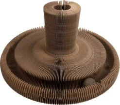 District 70 MAZE 3-in-1 Opvouwbare Kartonnen Kattenmand - Inclusief Catnip Balletje - Voor Slapen, Spelen En Krabben! -Exporteren Alles Voor Honden Winkel 1200x1056 3