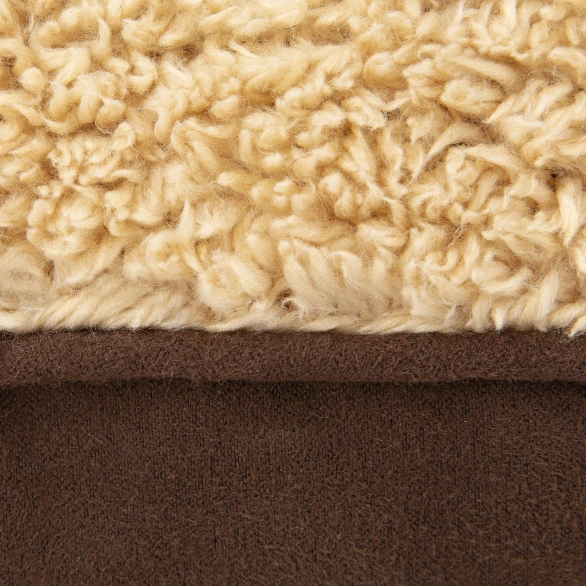 Scruffs Cosy - Comfortabel Hondenkussen In Grijs, Beige Of Karamel - Met Imitatie Suède Buitenvoering En Superzachte Binnenvoering - 100 X 70 Cm - Grijs 6 Scruffs Cosy - Comfortabel Hondenkussen In Grijs, Beige Of Karamel - Met Imitatie Suède Buitenvoering En Superzachte Binnenvoering - 100 X 70 Cm - Grijs - Afbeelding 4