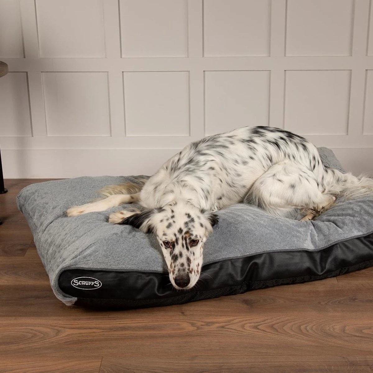 Scruffs Chateau - Hondenbed Orthopedisch Met Memory Foam Voor Extra Steun Voor Rug En Gewrichten - Grijs & Bruin Maat M/L - Kleur: Grijs, Maat: Large 14 Scruffs Chateau - Hondenbed Orthopedisch Met Memory Foam Voor Extra Steun Voor Rug En Gewrichten - Grijs & Bruin Maat M/L - Kleur: Grijs, Maat: Large - Afbeelding 12