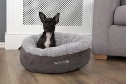 Scruffs Cosy Kattenmand - Comfortabel En Voordelig Met Zachte Binnenvoering En Imitatie Suède Buitenvoering - 3 Kleuren - Ø 45 Cm - Karamel -Exporteren Alles Voor Honden Winkel 1200x799 45